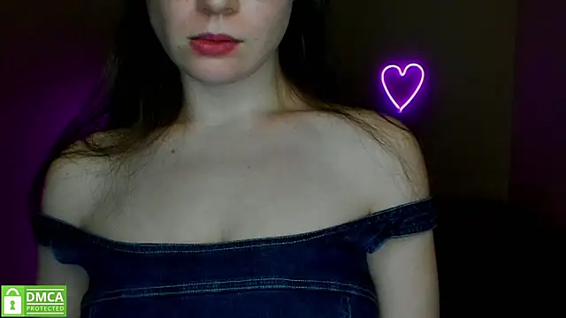 Snapshot of Alicia_redfollow chatting on 02/22/25, 12:40 Alicia redfollow online show from 02/22/25, 12:40