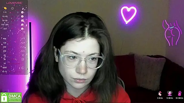 Snapshot of Alicia_redfollow chatting on 03/08/25, 06:32 Alicia redfollow online show from 03/08/25, 06:32