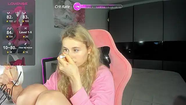 Molly Toads online show from 12/26/24, 07:56