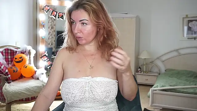 moonlight4u online show from 10/29/25, 05:42