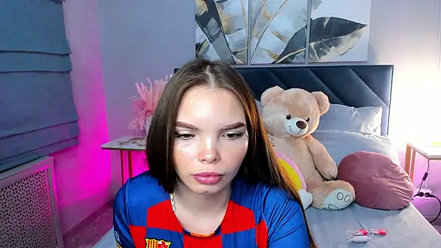 Curvy Dynamite  online show from 09/15/25, 01:05