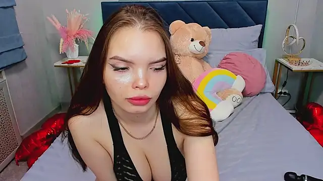 Curvy Dynamite  online show from 04/21/26, 01:18