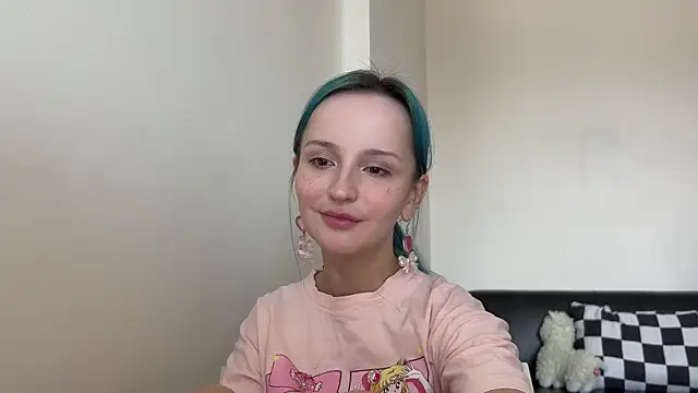 bumble bee online show from 12/19/24, 06:56