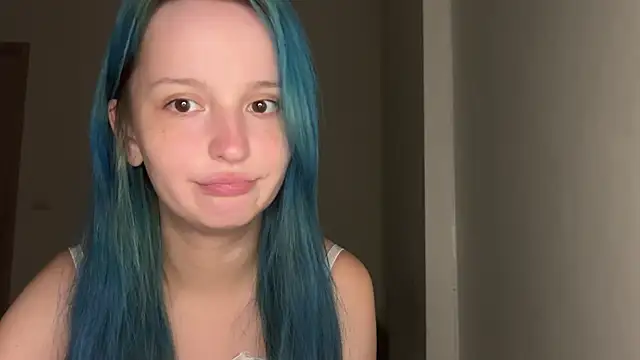 bumble bee online show from 01/08/25, 12:37