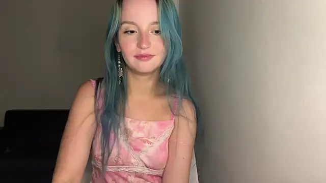 Snapshot of bumble_bee chatting on 03/03/25, 04:14 bumble bee online show from 03/03/25, 04:14