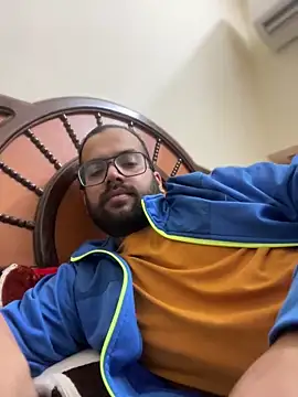 Snapshot of Arsh_Loves_Luv chatting on 12/31/24, 09:28 Arsh Loves Luv online show from 12/31/24, 09:28