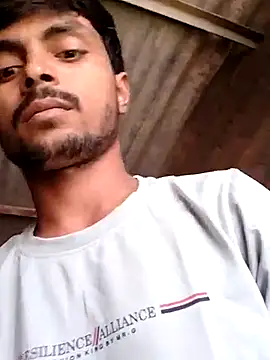 Suraj223kumar online show from 10/07/25, 03:36