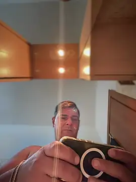 SecretlyDD online show from 02/03/26, 09:47