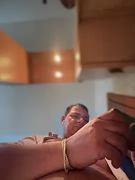 SecretlyDD online show from 02/10/26, 10:19