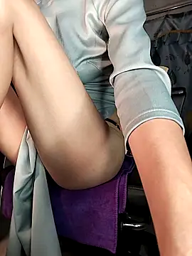 Lucy limon online show from 12/18/25, 08:53