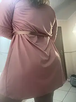 Snapshot of pAuLa_- chatting on 02/18/25, 07:09 pAuLa - online show from 02/18/25, 07:09