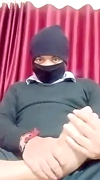 Snapshot of sanju-9973 chatting on 12/21/24, 04:57 sanju-9973 online show from 12/21/24, 04:57