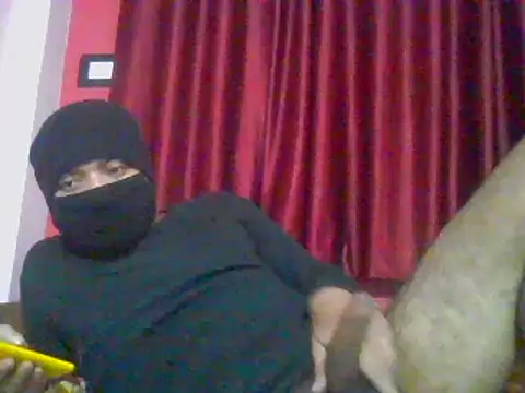 Snapshot of sanju-9973 chatting on 01/05/25, 11:22 sanju-9973 online show from 01/05/25, 11:22