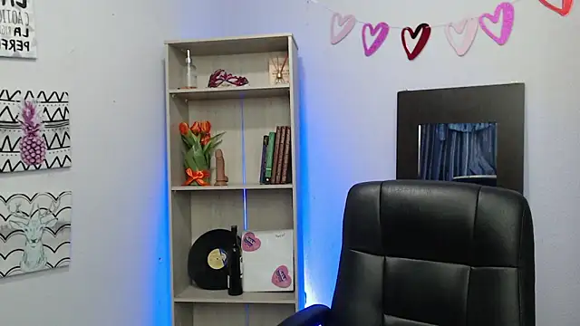 arianna ros3 online show from 02/12/25, 06:40