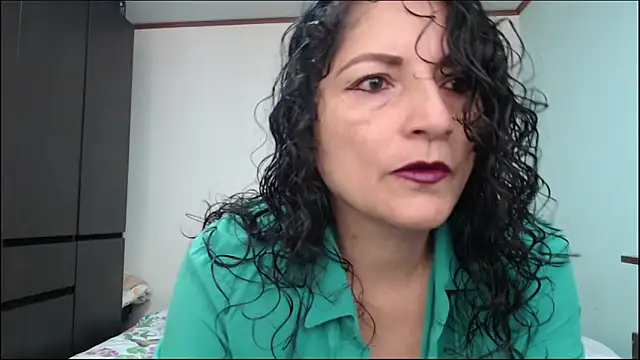 arianna ros3 online show from 10/13/25, 02:17