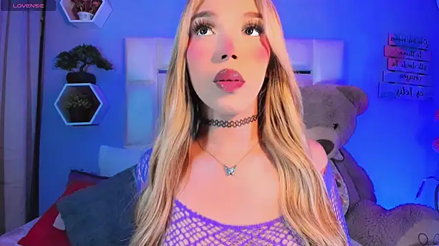 Aileen 18 online show from 10/03/25, 10:40