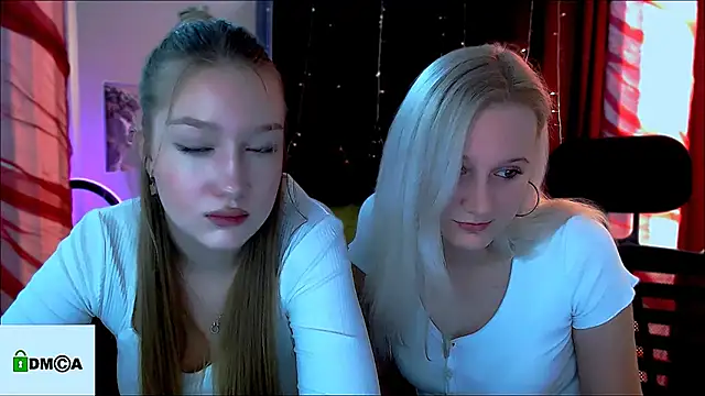 Snapshot of playful_sophie chatting on 01/10/25, 11:22 playful sophie online show from 01/10/25, 11:22