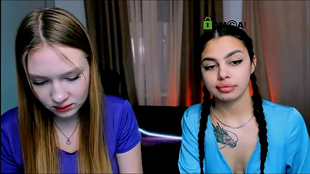 Snapshot of playful_sophie chatting on 02/07/25, 05:29 playful sophie online show from 02/07/25, 05:29