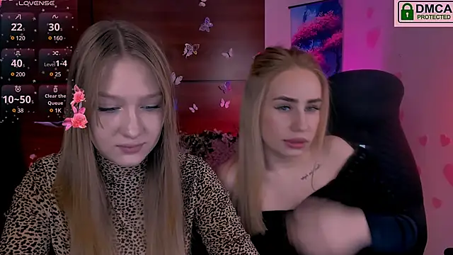 Snapshot of playful_sophie chatting on 02/26/25, 08:33 playful sophie online show from 02/26/25, 08:33