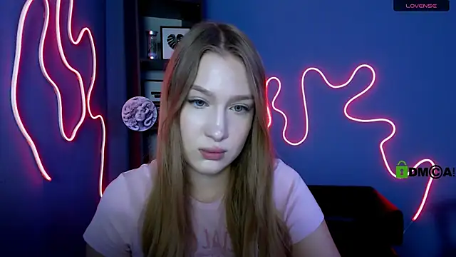 Snapshot of playful_sophie chatting on 09/30/25, 05:18 playful sophie online show from 09/30/25, 05:18