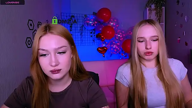 playful sophie online show from 02/16/26, 08:27