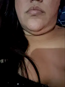 Snapshot of Paolaa_hoot chatting on 03/21/25, 07:35 Paolaa hoot online show from 03/21/25, 07:35