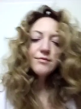 KattyLuuu online show from 04/01/26, 09:45