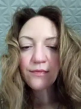 KattyLuuu online show from 04/02/26, 09:51