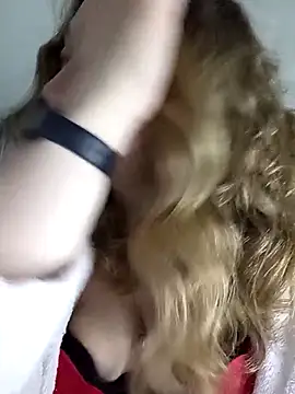 KattyLuuu online show from 04/04/26, 09:34