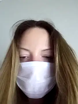 KattyLuuu online show from 04/11/26, 07:45