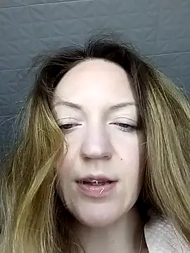 KattyLuuu online show from 05/10/26, 10:48