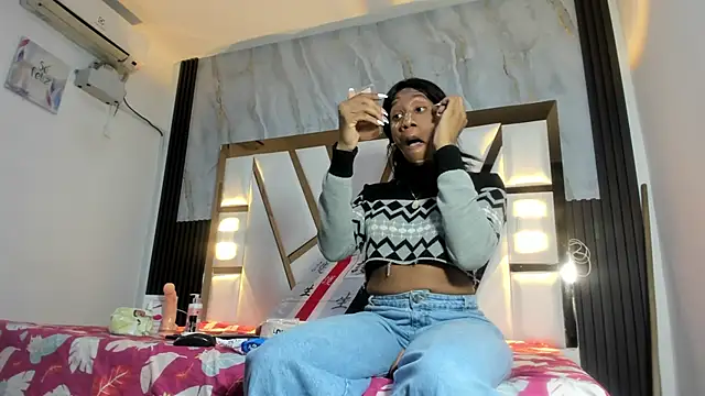 amber diior online show from 09/27/25, 01:43