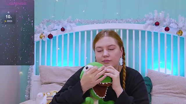 Ellie Wellie online show from 01/13/25, 04:41