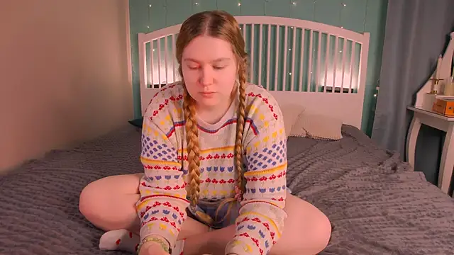 Ellie Wellie online show from 11/16/25, 07:41