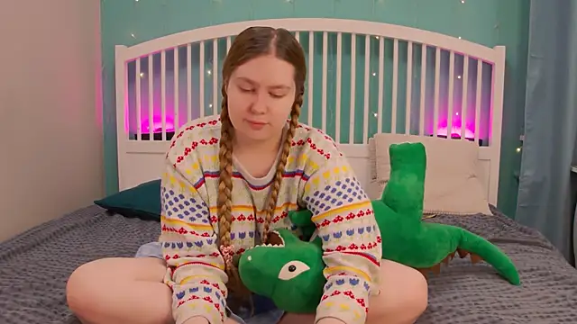 Ellie Wellie online show from 11/17/25, 08:47