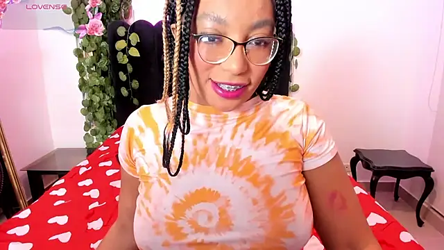Snapshot of AmyBriiggs chatting on 03/20/26, 06:29 AmyBriiggs online show from 03/20/26, 06:29