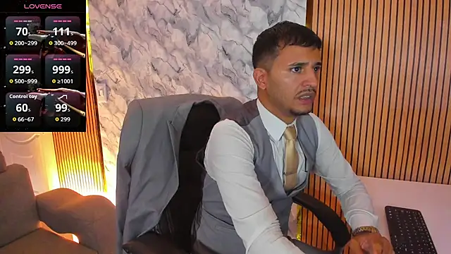 Hideintheoffice online show from 10/24/25, 09:11