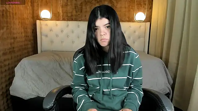 Maddy bennet online show from 03/19/25, 05:52