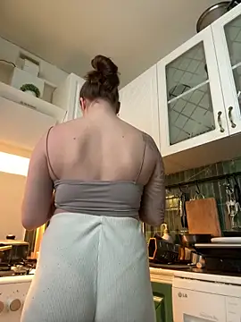 MayaMystic online show from 04/16/26, 01:12