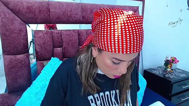 Lutza Bela online show from 01/03/25, 08:11