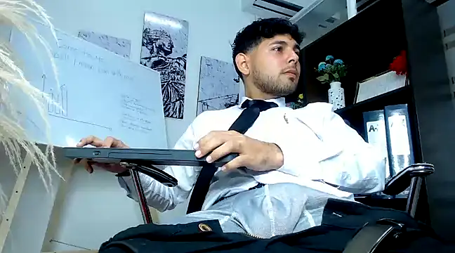 Samir bear online show from 01/15/25, 03:50