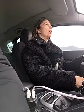 Snapshot of sansan2411 chatting on 02/15/26, 09:52 sansan2411 online show from 02/15/26, 09:52