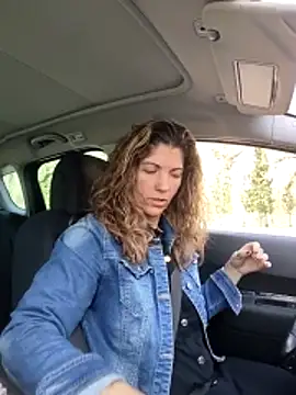 Snapshot of sansan2411 chatting on 02/27/26, 12:27 sansan2411 online show from 02/27/26, 12:27