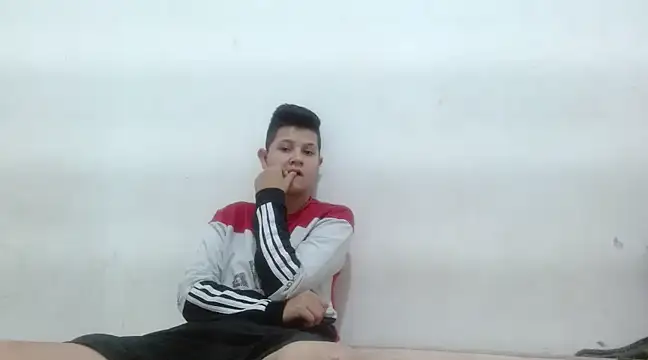 Snapshot of _amira_dalila chatting on 01/05/25, 04:47 amira dalila online show from 01/05/25, 04:47