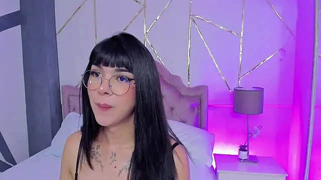 RoseCassie online show from 02/07/25, 04:46