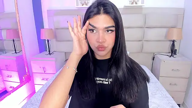 RoseCassie online show from 09/11/25, 01:00