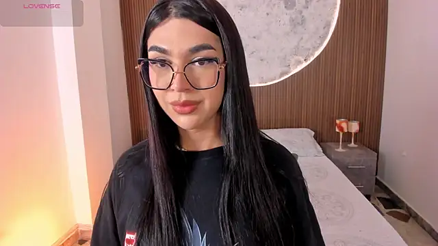 RoseCassie online show from 04/11/26, 03:16