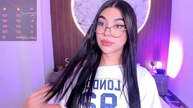 RoseCassie online show from 07/12/26, 01:24
