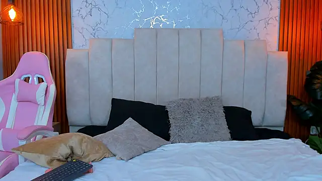 AinaraJimenez online show from 02/20/25, 06:06