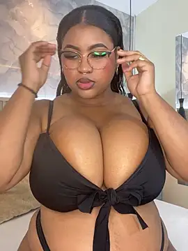 AinaraJimenez online show from 05/18/26, 08:03